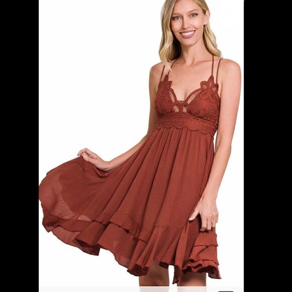 109. CROCHET LACE ASYMMETRIC SEXY RUFFLE TRIM CAMI DRESS NWT BOUTIQUE Size S - Picture 1 of 3